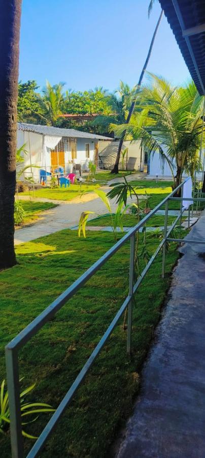 Shantaram Beach Huts Arambol Dış mekan fotoğraf